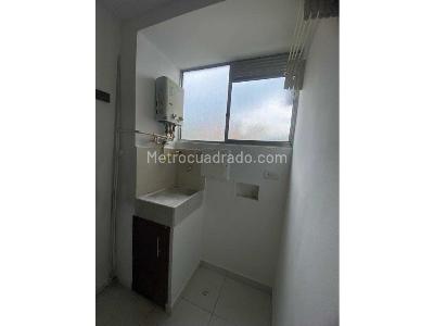 Apartamento de 2 alcobas en arriendo en El Carmelo, Sabaneta, 58 m² · foto 3 de 14