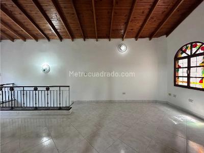 Apartamento de 2 alcobas en arriendo en Los Naranjos, Envigado, 50 m² · foto 4 de 12