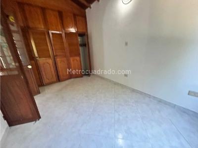 Apartamento de 2 alcobas en arriendo en Los Naranjos, Envigado, 50 m² · foto 7 de 12
