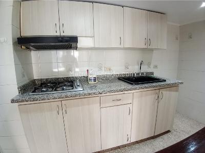 Apartamento de 3 alcobas en arriendo en Señorial, Envigado, 70 m² · foto 2 de 13