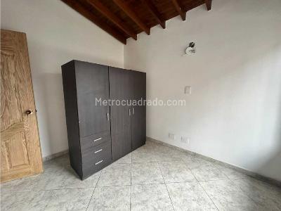 Apartamento de 3 alcobas en arriendo en Alcala, Envigado, 80 m² · foto 4 de 9