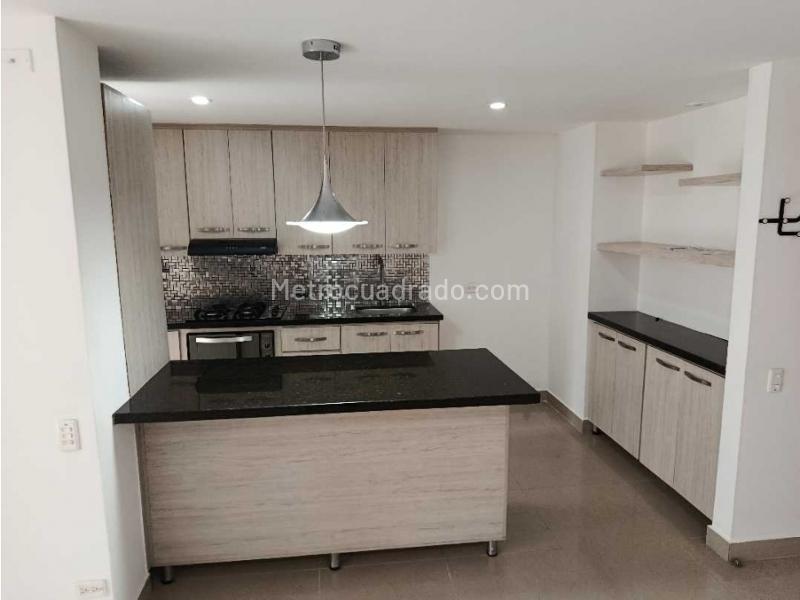 Apartamento en Arriendo, Loma De Las Brujas, Envigado