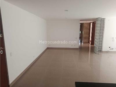 Apartamento de 3 alcobas en arriendo en Loma De Las Brujas, Envigado, 97 m² · foto 3 de 20