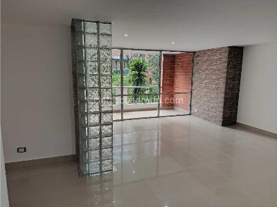 Apartamento de 3 alcobas en arriendo en Loma De Las Brujas, Envigado, 97 m² · foto 5 de 20