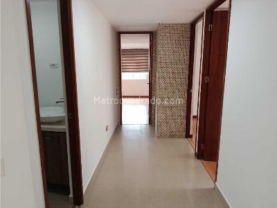 Apartamento de 3 alcobas en arriendo en Loma De Las Brujas, Envigado, 97 m² · foto 16 de 20