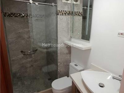 Apartamento de 3 alcobas en arriendo en Loma De Las Brujas, Envigado, 97 m² · foto 17 de 20