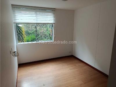 Apartamento de 3 alcobas en arriendo en Loma De Las Brujas, Envigado, 97 m² · foto 19 de 20