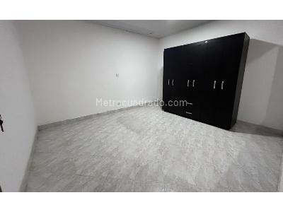Casa de 3 alcobas en arriendo en Los Naranjos, Envigado, 110 m² · foto 5 de 14