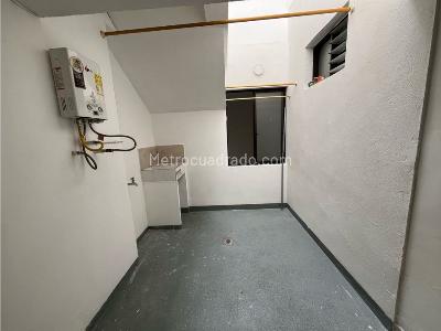 Casa de 3 alcobas en arriendo en Alcala, Envigado, 100 m² · foto 2 de 14