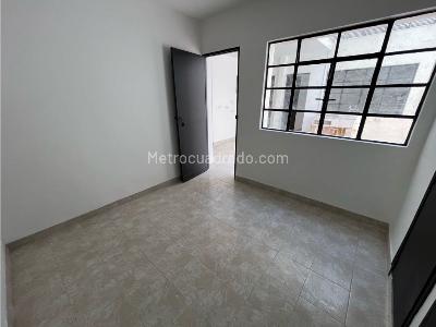 Casa de 5 alcobas en arriendo en La Magnolia, Envigado, 200 m² · foto 11 de 15
