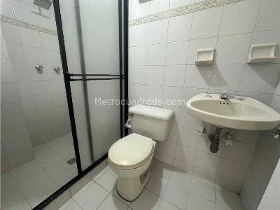 Apartamento de 3 alcobas en arriendo en Centro, Envigado, 70 m² · foto 9 de 10