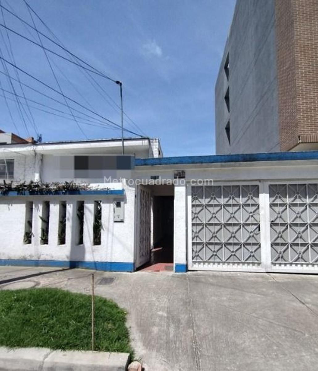 Apartamento en Arriendo  LOS CEDRITOS