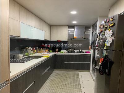Apartamento de 3 alcobas en venta en San Antonio Antonio, Bogotá, 95 m² · foto 4 de 11