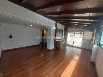 Apartamento en arriendo en Cedritos, Bogotá · foto 3 de 7