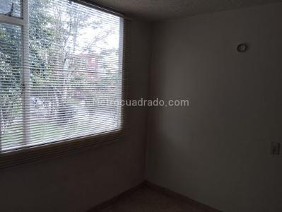 Apartamento de 3 alcobas en arriendo en Suba Lisboa, Bogotá, 68 m² · foto 5 de 12