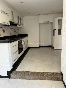 Casa de 3 alcobas en venta en Cedritos, Bogotá, 200 m² · foto 7 de 19