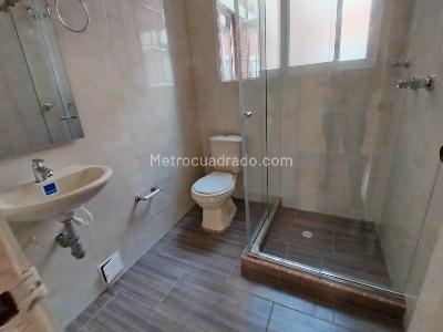 Apartamento de 2 alcobas en arriendo en Santa Paula, Bogotá, 85 m² · foto 2 de 12