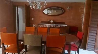 Casa de 5 alcobas en arriendo en Santa Paula Central, Bogotá, 350 m² · foto 5 de 17