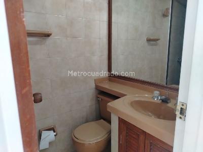 Apartamento de 3 alcobas en arriendo en Cedritos, Bogotá, 70 m² · foto 12 de 14