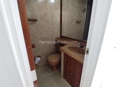 Apartamento de 3 alcobas en arriendo en Cedritos, Bogotá, 70 m² · foto 11 de 14