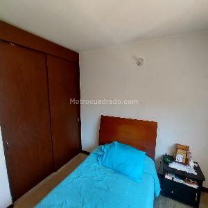 Apartamento de 3 alcobas en venta en El Redil, Bogotá, 64 m² · foto 7 de 14