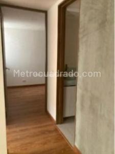 Apartamento en arriendo en Mirandela I, Bogotá · foto 8 de 15