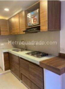Apartamento en arriendo en Mirandela I, Bogotá · foto 2 de 15