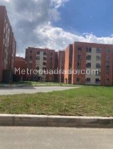 Apartamento en arriendo en Mirandela I, Bogotá · foto 14 de 15
