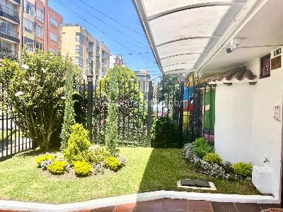 Casa en arriendo en Santa Paula Central, Bogotá · foto 10 de 15