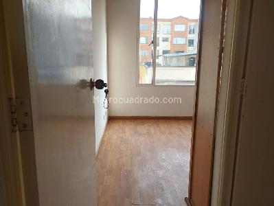 Apartamento de 2 alcobas en venta en Las Orquideas Usaquen, Bogotá, 65 m² · foto 11 de 13
