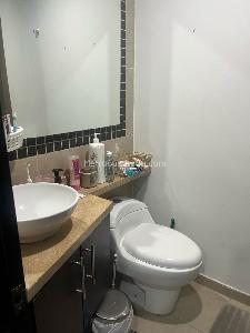 Apartamento en arriendo en Cedritos, Bogotá · foto 6 de 8