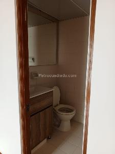 Apartamento de 3 alcobas en arriendo en Cedritos, Bogotá, 80 m² · foto 11 de 14