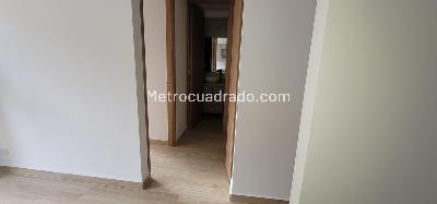 Apartamento en arriendo en Mazuren, Bogotá · foto 12 de 17