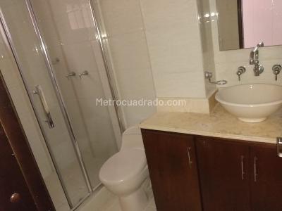 Apartamento de 3 alcobas en arriendo en Puente Largo Ii, Bogotá, 100 m² · foto 12 de 14