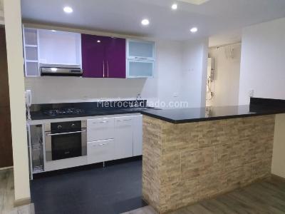 Apartamento de 3 alcobas en arriendo en Puente Largo Ii, Bogotá, 100 m² · foto 3 de 14