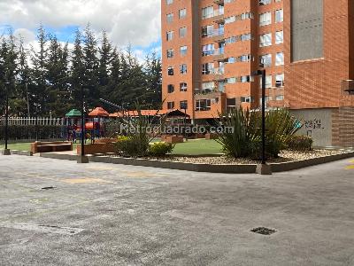 Apartamento en arriendo en San Antonio Norte, Bogotá · foto 11 de 15