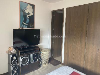 Apartamento en arriendo en San Antonio Norte, Bogotá · foto 4 de 14