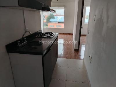 Apartamento de 2 alcobas en venta en El Redil 1, Bogotá, 42 m² · foto 4 de 12