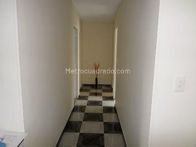 Apartamento de 3 alcobas en venta en Minuto De Dios, Bogotá, 64 m² · foto 5 de 8