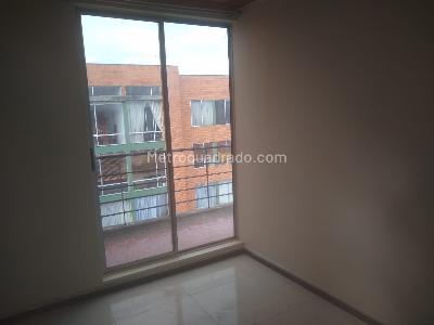 Apartamento de 2 alcobas en arriendo en Villas De Granada I, Bogotá, 60 m² · foto 11 de 13