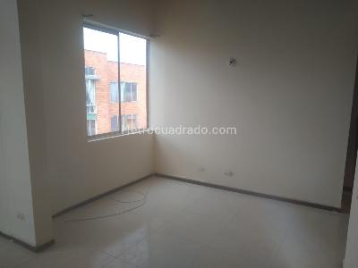 Apartamento de 2 alcobas en arriendo en Villas De Granada I, Bogotá, 60 m² · foto 2 de 13
