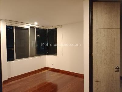 Apartamento de 2 alcobas en venta en Cedritos, Bogotá, 82 m² · foto 8 de 12