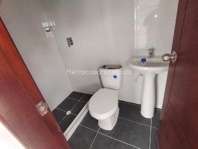 Apartaestudio en arriendo en La Castellana, Bogotá, 18 m² · foto 3 de 3
