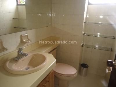 Apartamento en arriendo en Villas De Mediterraneo, Bogotá · foto 4 de 17