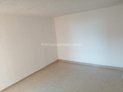 Apartamento de 2 alcobas en venta en Soacha, Soacha, 42 m² · foto 2 de 18