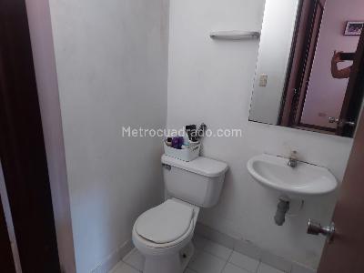 Apartamento de 3 alcobas en venta en El Redil, Bogotá, 64 m² · foto 9 de 15