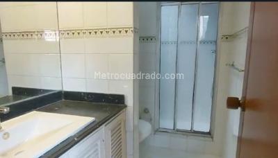 Casa de 5 alcobas en venta en Santa Paula Central, Bogotá, 350 m² · foto 16 de 17