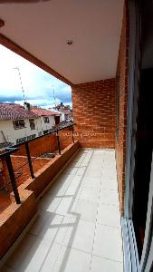 Casa de 4 alcobas en arriendo en Cedritos Acacias, Bogotá, 238 m² · foto 6 de 15
