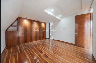 Apartamento de 3 alcobas en arriendo en Belmira (Cedritos), Bogotá, 125 m² · foto 3 de 13
