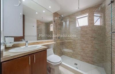Apartamento de 3 alcobas en arriendo en Belmira (Cedritos), Bogotá, 125 m² · foto 5 de 13